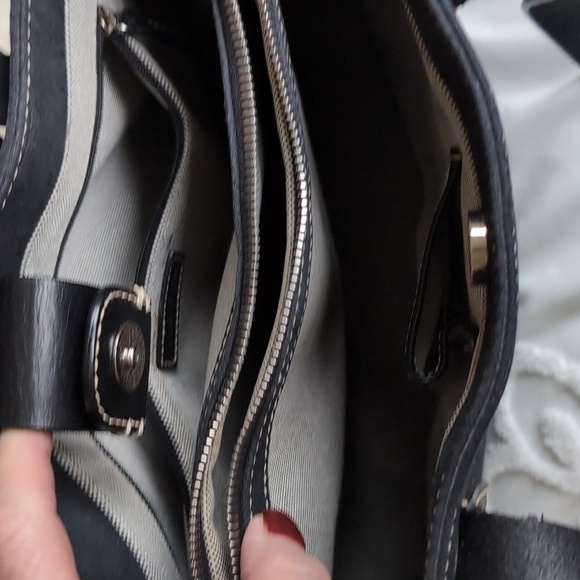 Dooney & Bourke ♣️ Black Canvas/ Leather Tote-Satchel - Picture 16 of 17